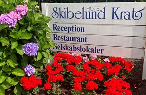 skilt_hotel_Skibelund_Krat